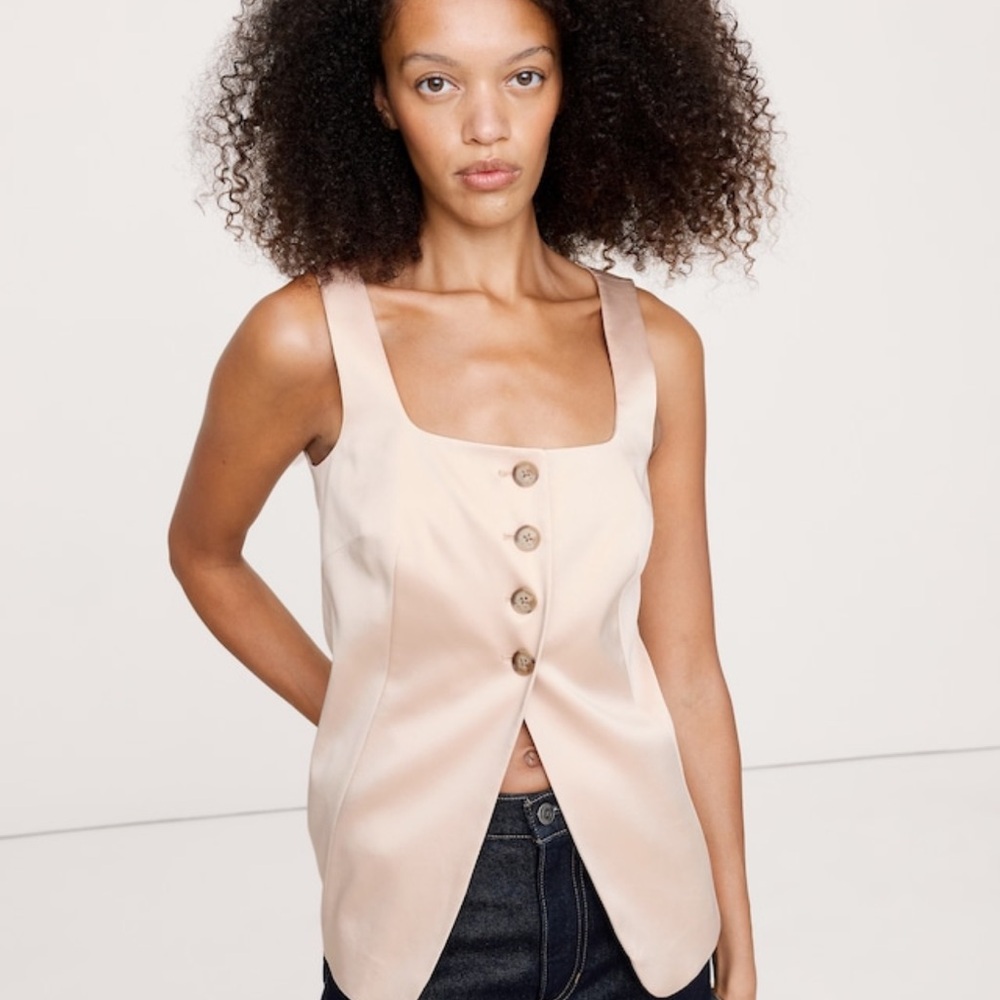 Banana Republic Light Tan Satin Buttoned Vest